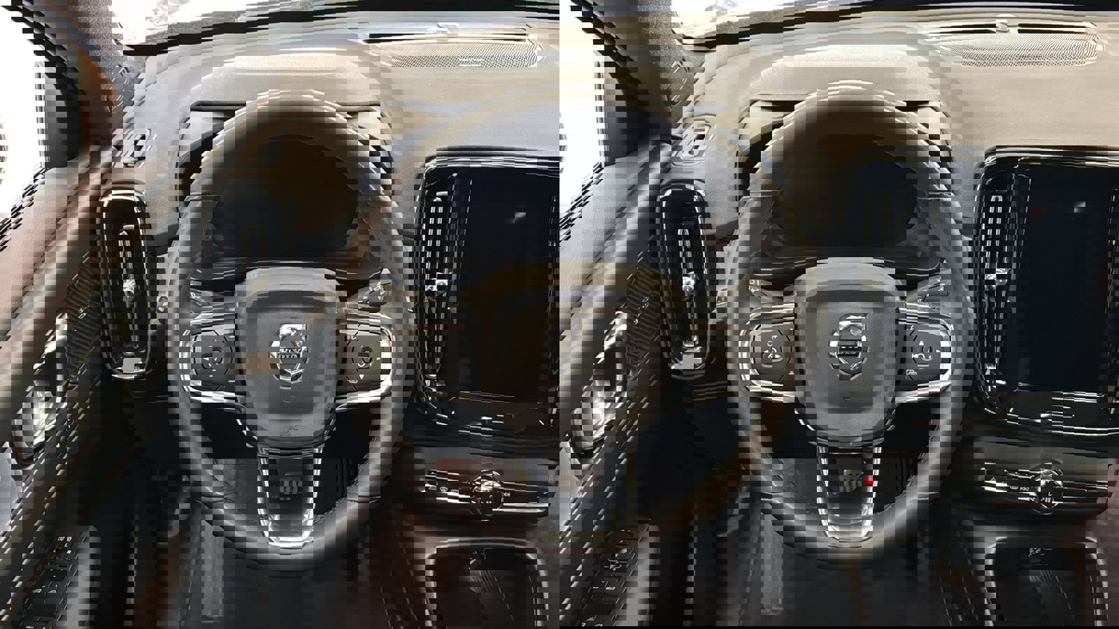 Used 2023 Volvo C40 P8 Recharge Ultimate image 12