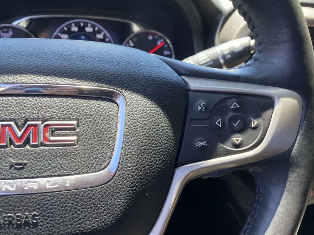 Used 2017 GMC Acadia Denali w/ Technology Package AWD/4WD image 21