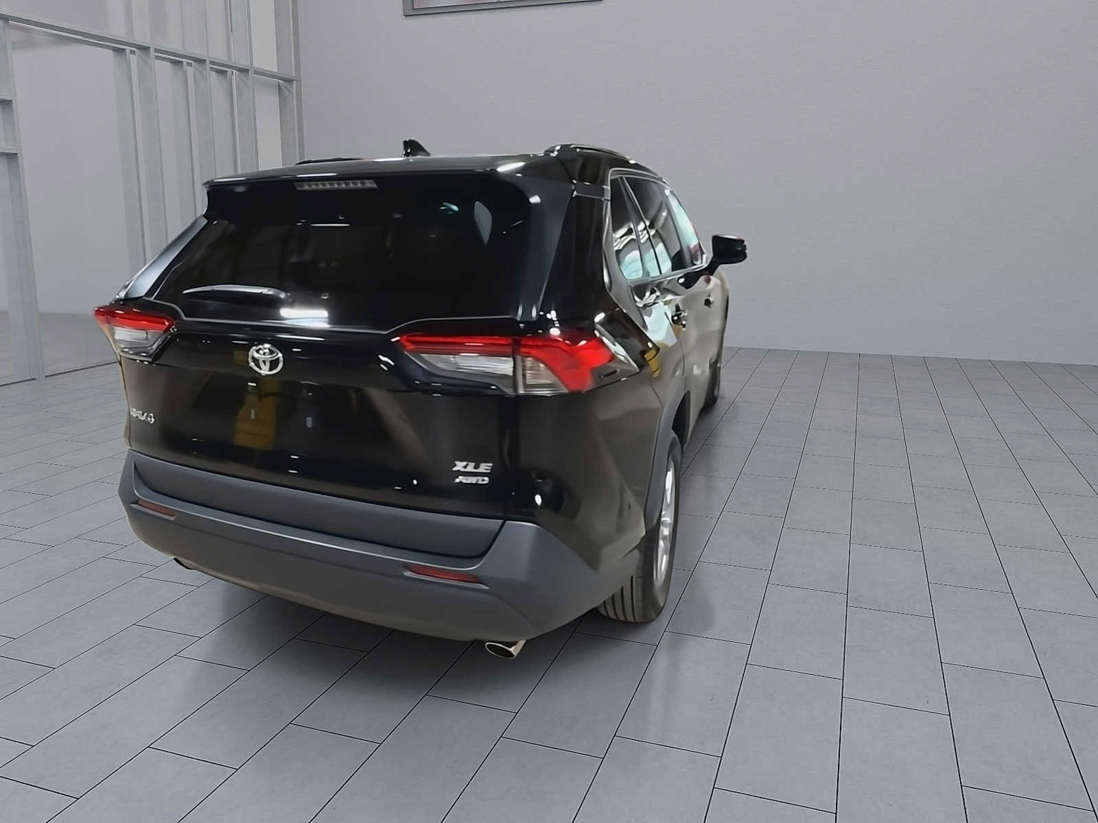Certified 2025 Toyota RAV4 XLE AWD/4WD image 8