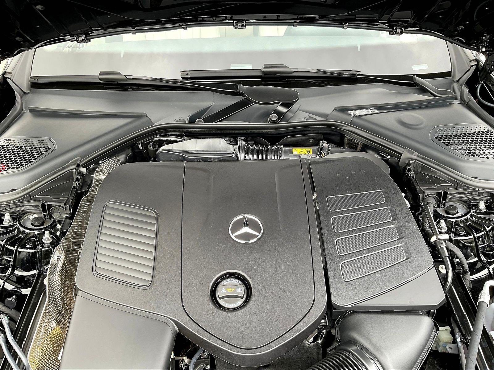 Certified 2025 Mercedes-Benz E 350 4MATIC Sedan image 30