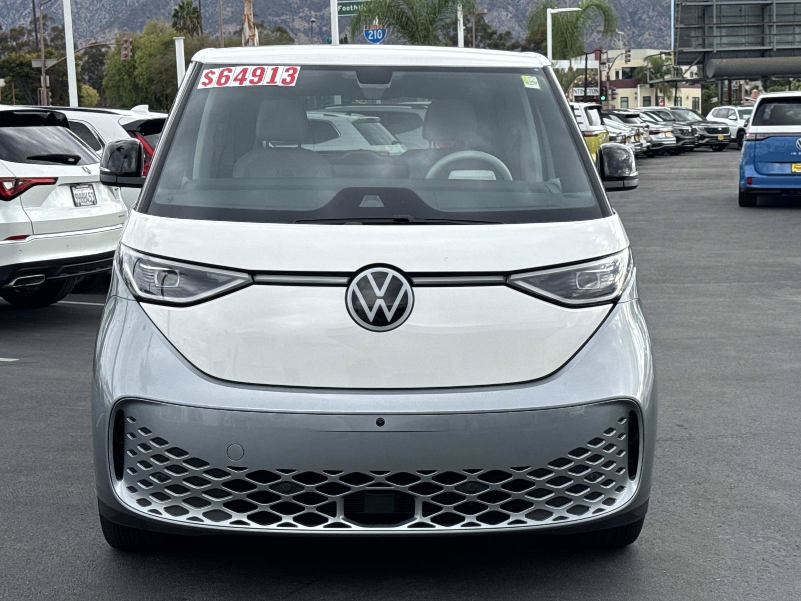 Certified 2025 Volkswagen ID. Buzz 1st Edition AWD/4WD image 2