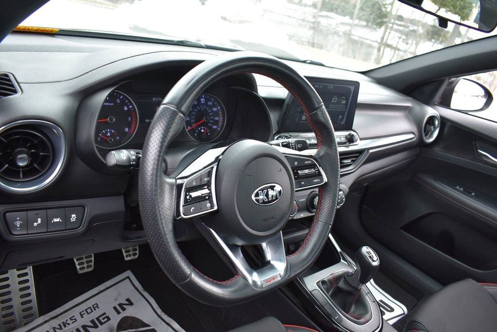 Used 2020 Kia Forte GT image 11