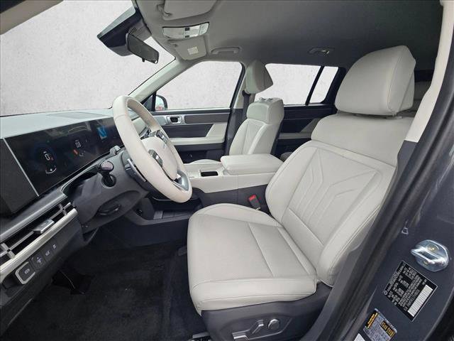 Used 2026 Hyundai Santa Fe SEL FWD image 15