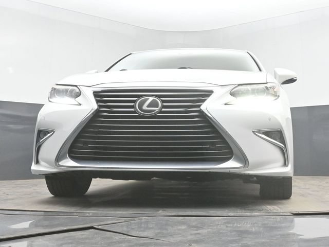 Used 2017 Lexus ES 350 w/ Premium Package FWD image 43