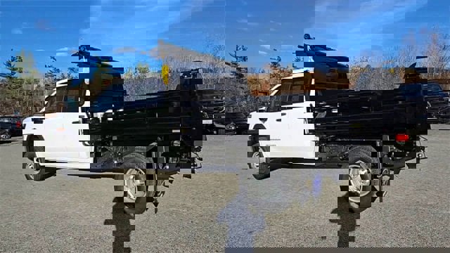 New 2025 GMC Sierra 3500 Pro w/ Convenience Package image 6