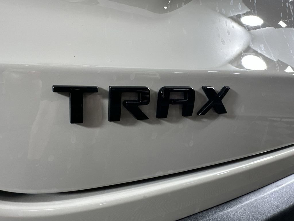 New 2026 Chevrolet Trax RS w/ Sunroof Package FWD image 30