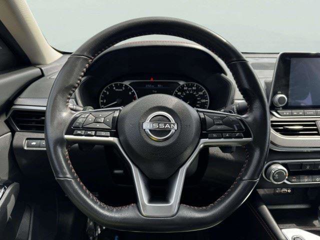 Used 2023 Nissan Altima 2.5 SR FWD image 25