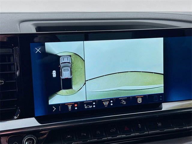 Used 2025 Chevrolet Silverado 1500 High Country w/ Technology Package image 16