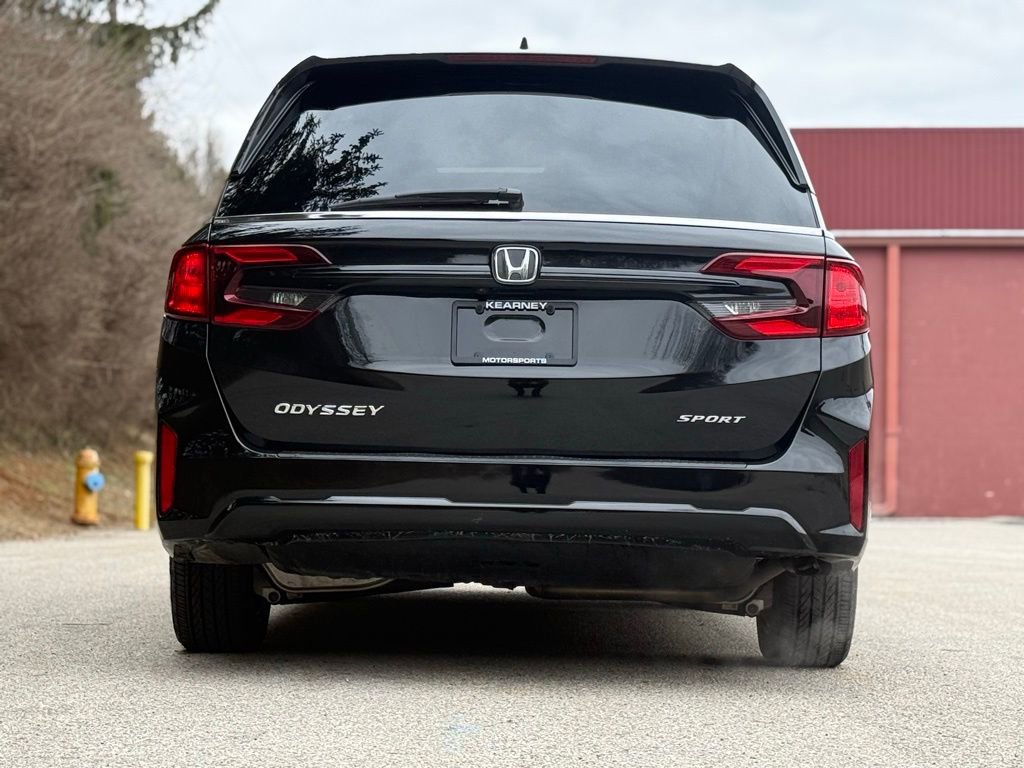 Used 2025 Honda Odyssey Sport-L image 4