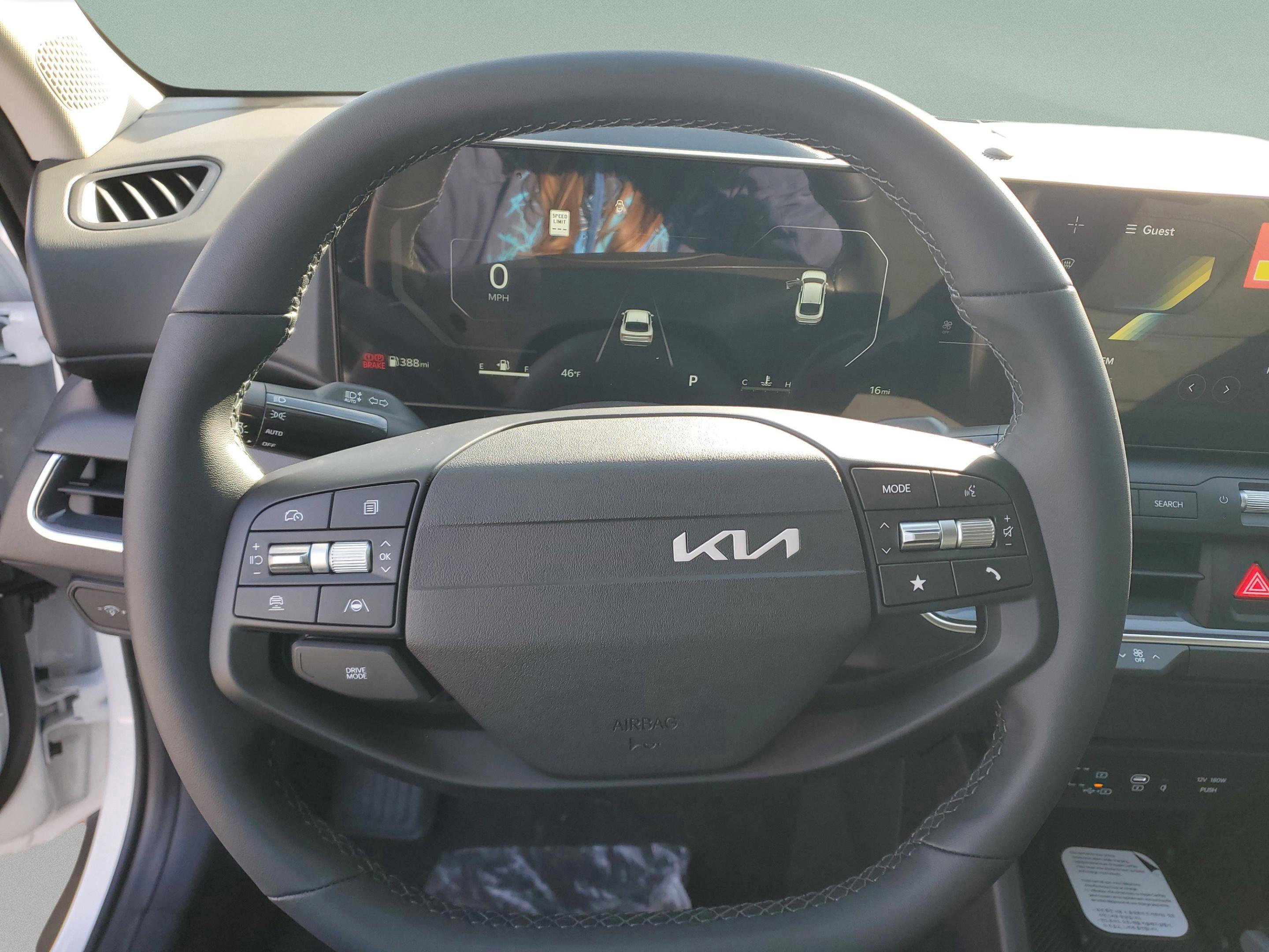 New 2025 Kia K4 EX image 21