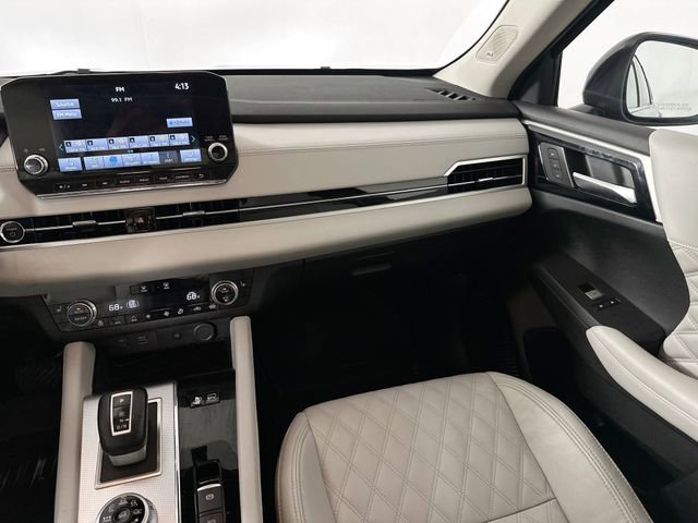 Used 2023 Mitsubishi Outlander SEL AWD/4WD image 26
