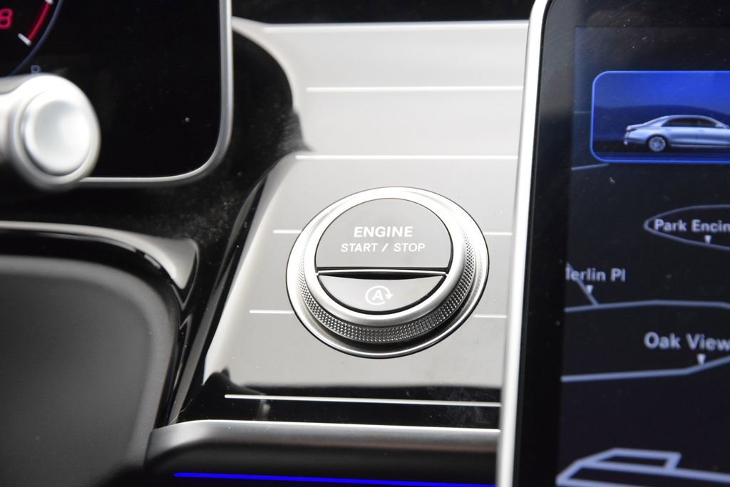 Used 2025 Mercedes-Benz S 580 4MATIC Sedan image 32