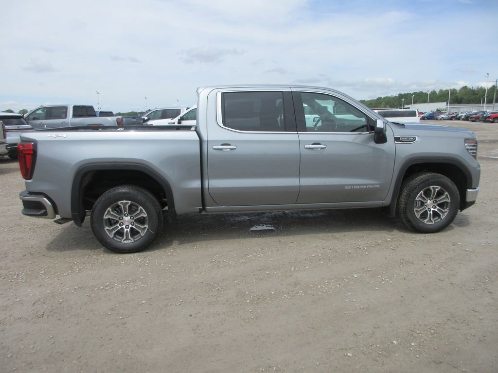 New 2026 GMC Sierra 1500 SLT AWD/4WD image 3