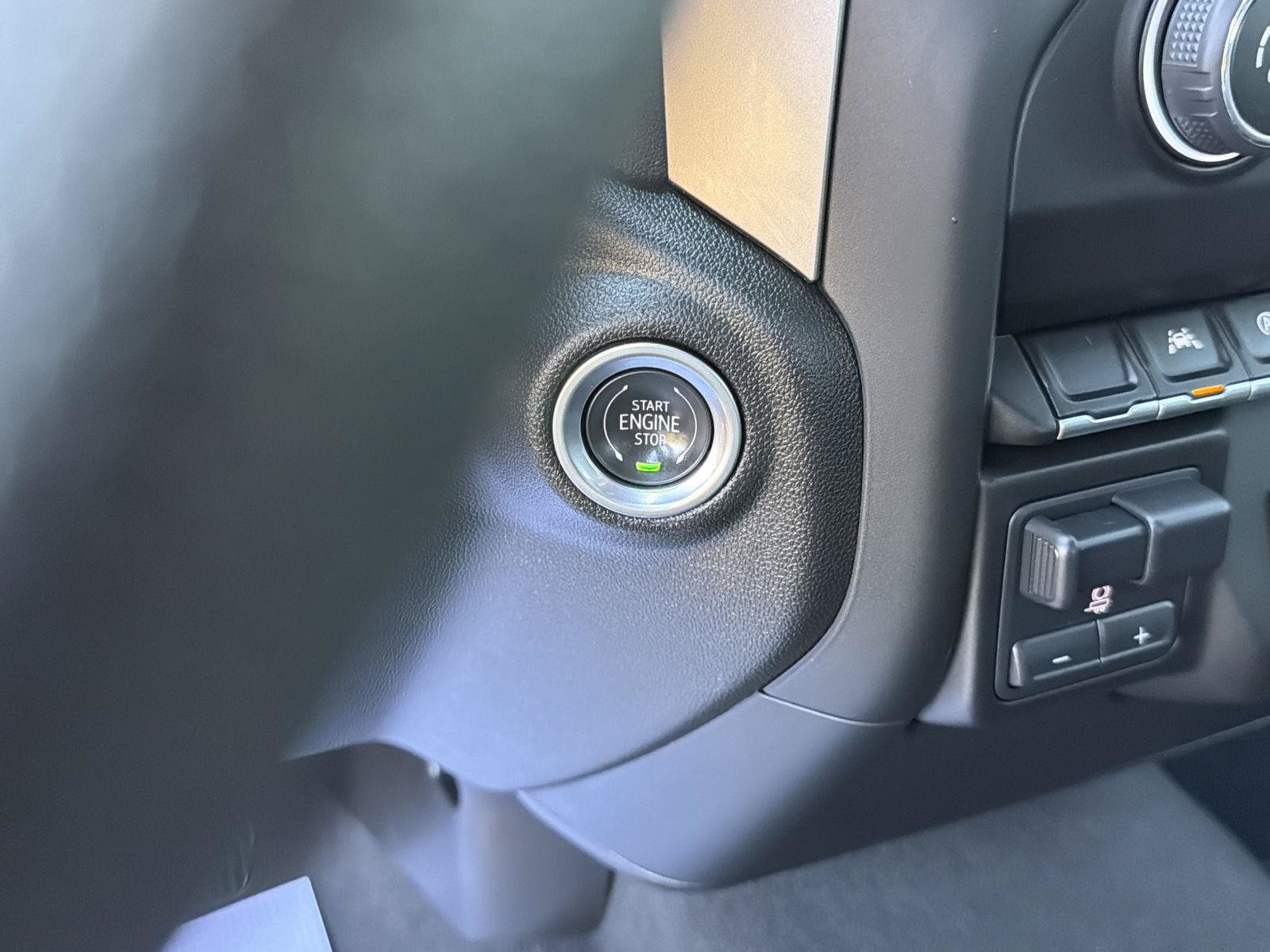 Used 2024 Chevrolet Silverado 1500 Custom w/ LPO, Dark Essentials Package AWD/4WD image 18