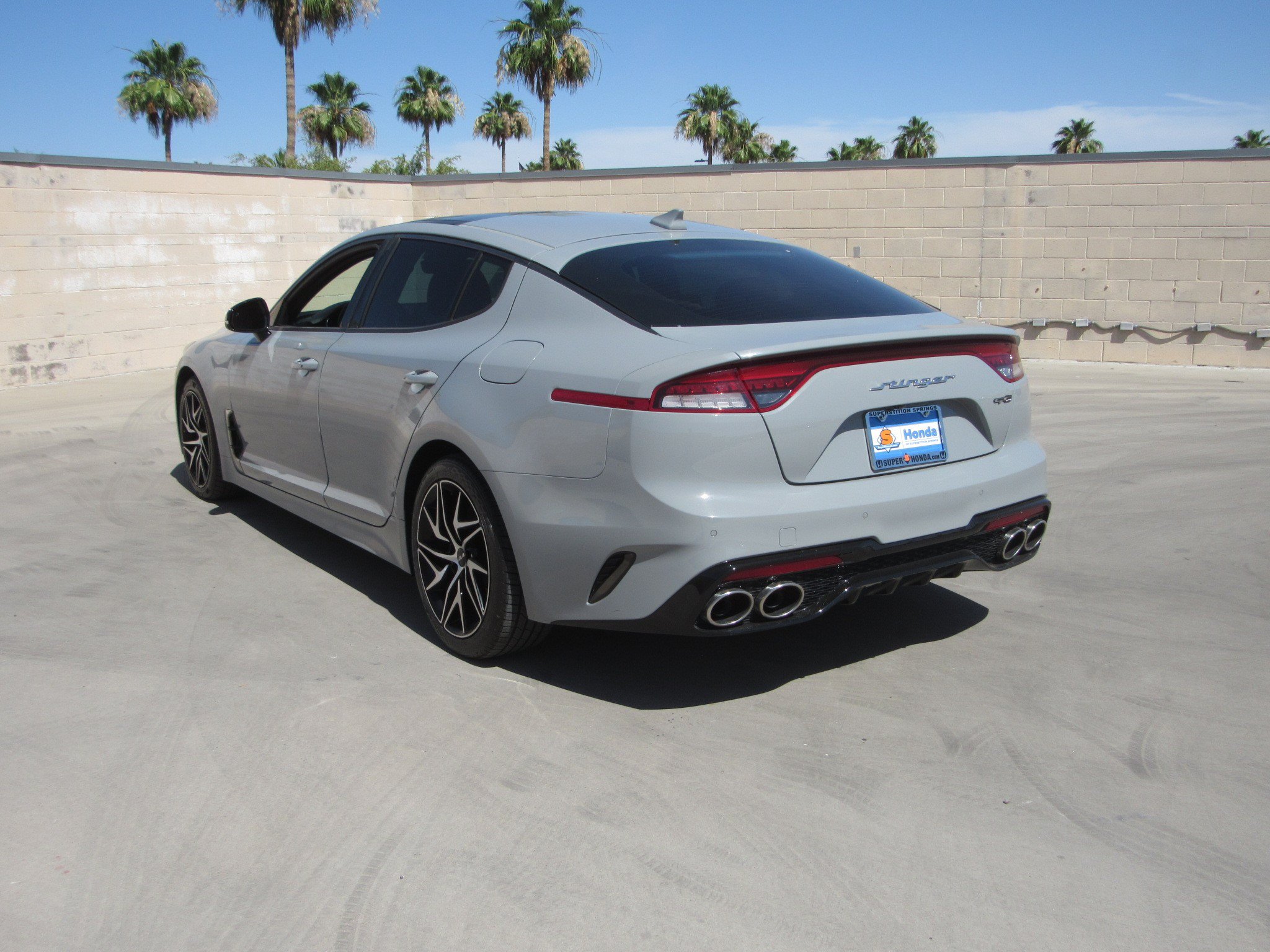 Used 2022 Kia Stinger GT-Line w/ Sun & Sound Package RWD image 6