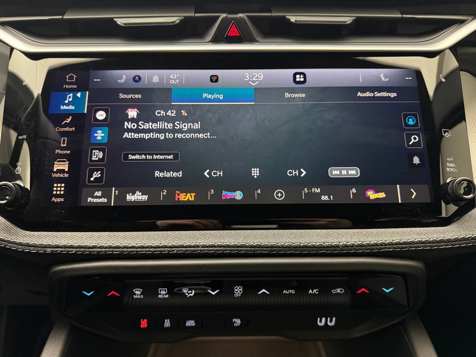 New 2026 Jeep Cherokee Laredo AWD/4WD image 23