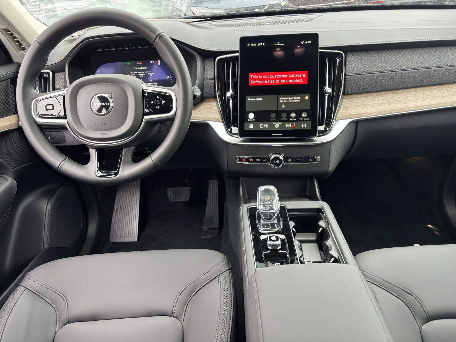 Certified 2026 Volvo XC90 B6 Plus w/ Protection Package Premier AWD/4WD image 28
