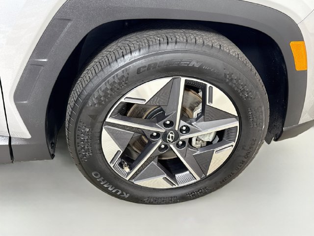 Used 2026 Hyundai Tucson SEL Plus FWD image 31