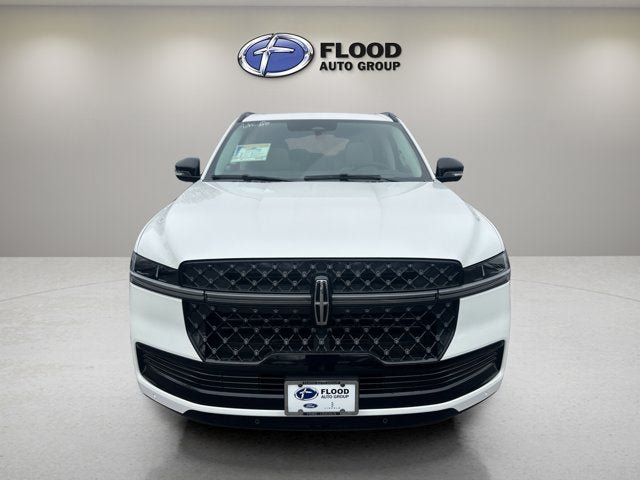 New 2026 Lincoln Navigator Reserve w/ Jet Appearance Package AWD/4WD video 2