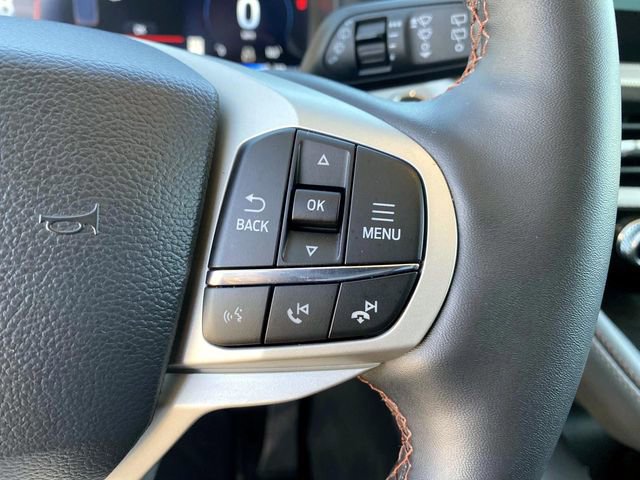 Used 2026 Ford Explorer Active AWD/4WD image 23