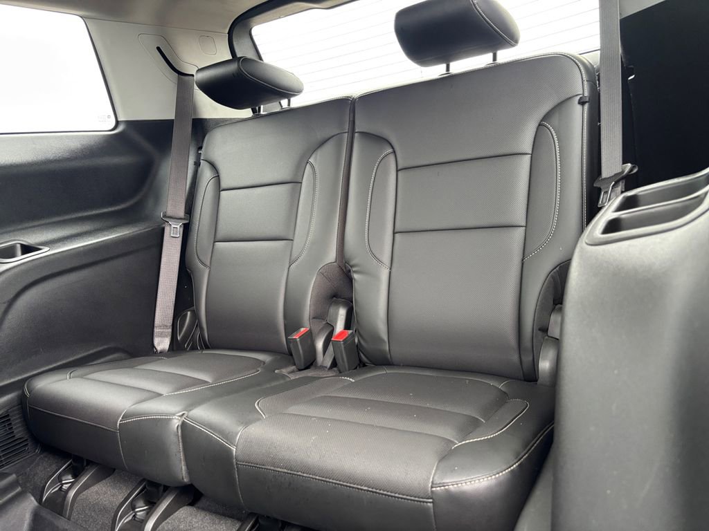 Used 2019 GMC Acadia SLT w/ Black Edition AWD/4WD image 5
