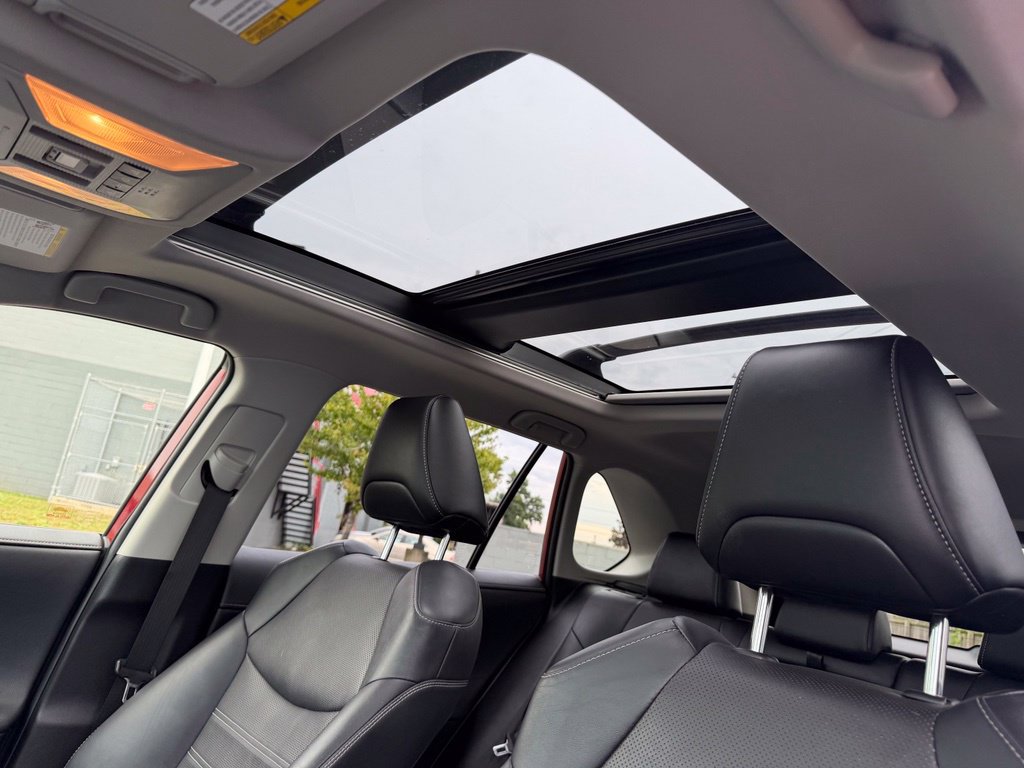 Used 2019 Toyota RAV4 Limited AWD/4WD image 13