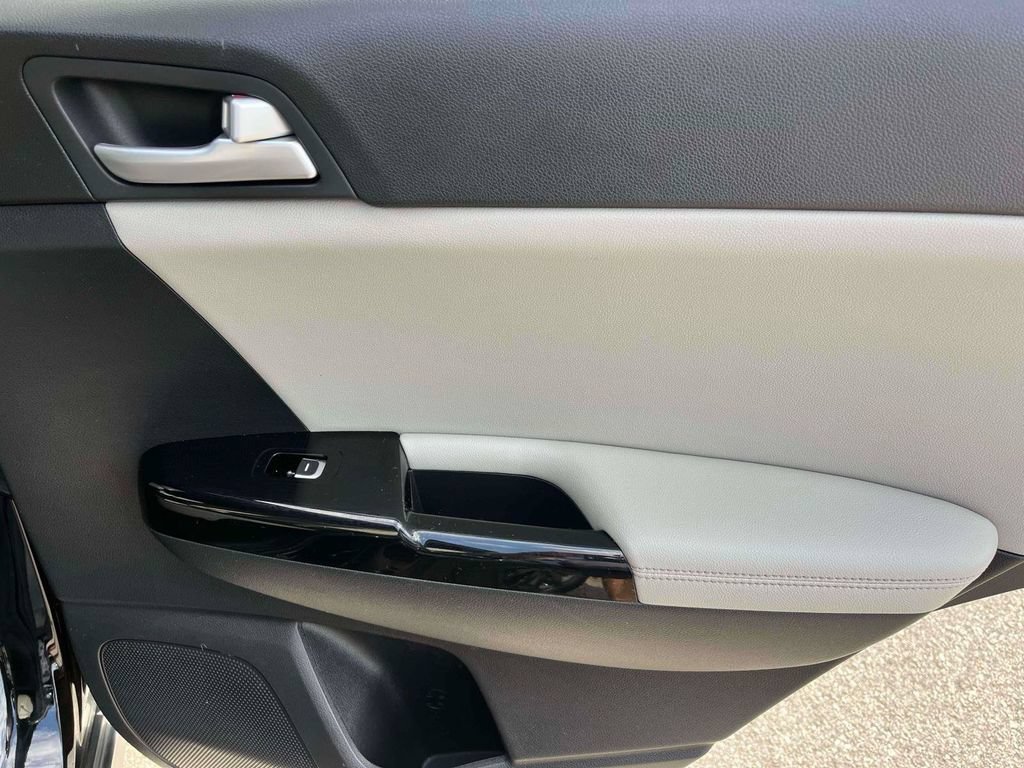 Used 2018 Kia Sportage EX w/ EX Sport Appearance Package FWD image 8