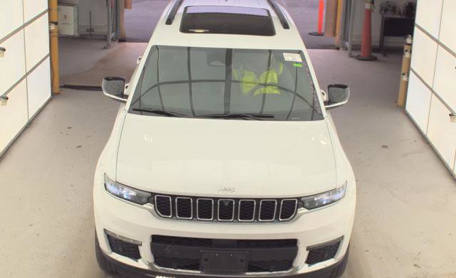 Used 2024 Jeep Grand Cherokee L Limited w/ Luxury Tech Group II image 13