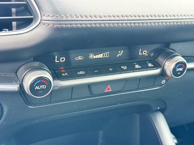 Used 2025 MAZDA MAZDA3 s Sport FWD image 23