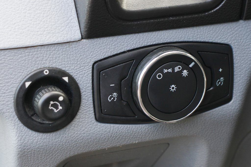 Used 2018 Ford Transit 350 XLT image 22