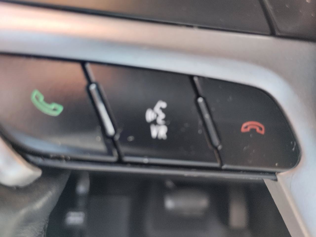 Used 2018 Jeep Grand Cherokee Altitude AWD/4WD image 27