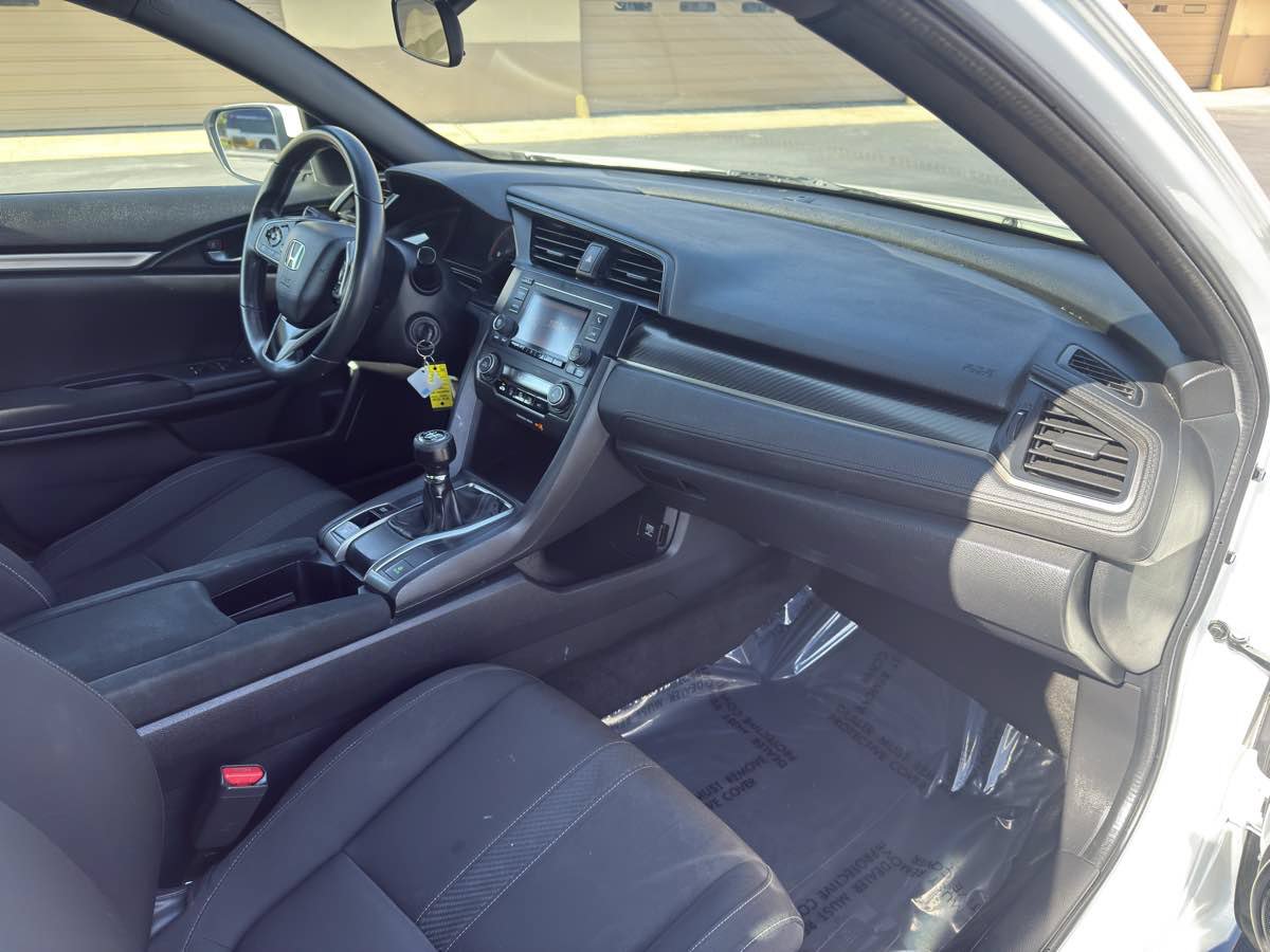 Used 2019 Honda Civic Sport image 18