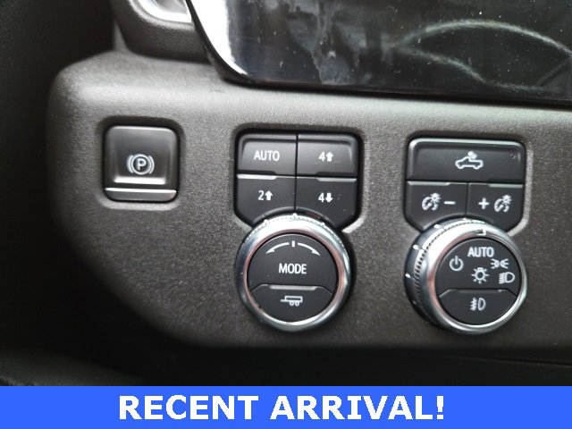 Used 2023 GMC Sierra 1500 Elevation w/ Preferred Package image 9