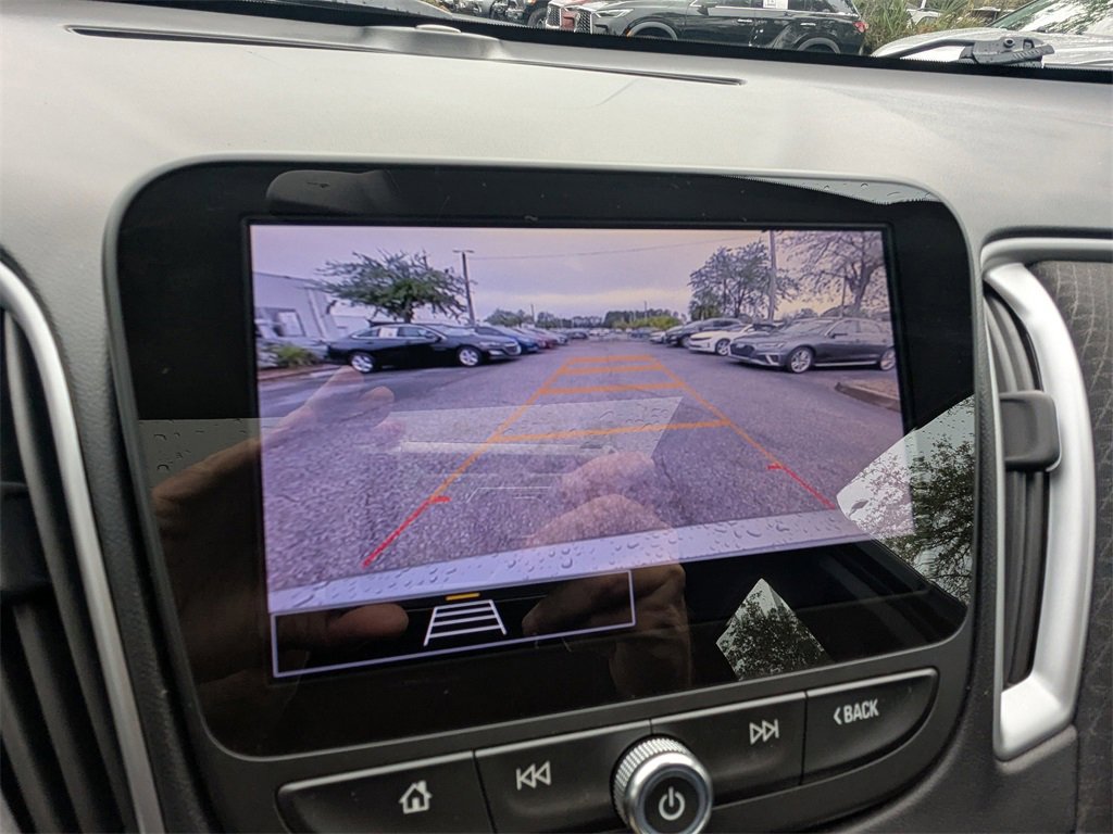 Used 2024 Chevrolet Malibu LT image 21