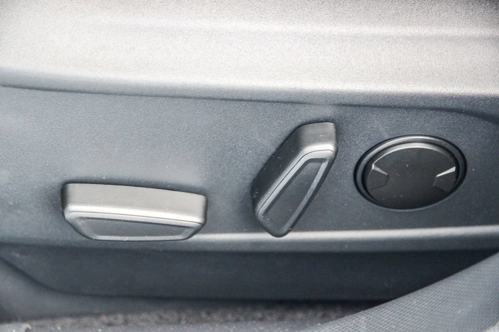 New 2026 Ford Mustang Mach-E Select RWD image 22