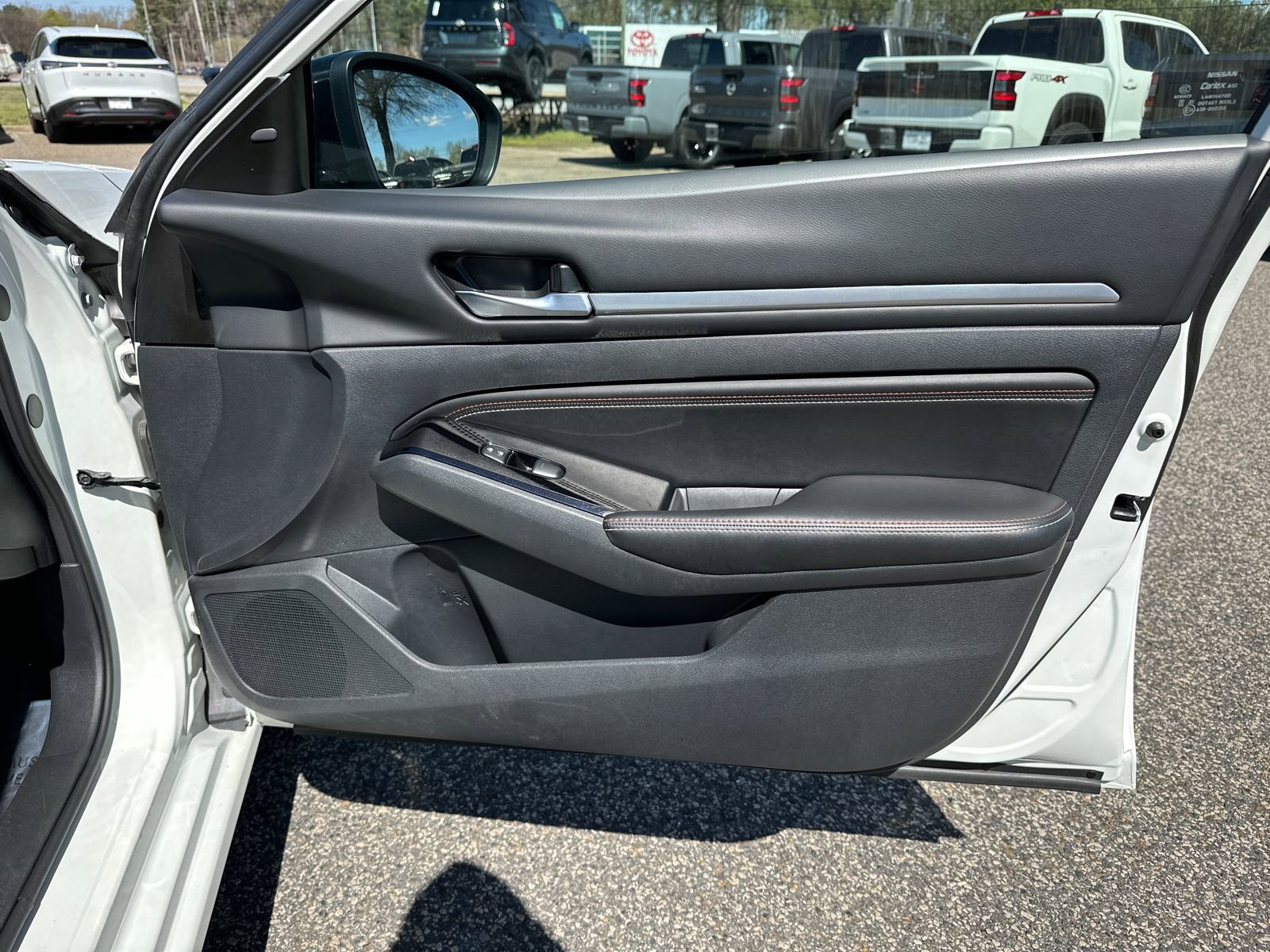 Certified 2023 Nissan Altima 2.0 SR image 12