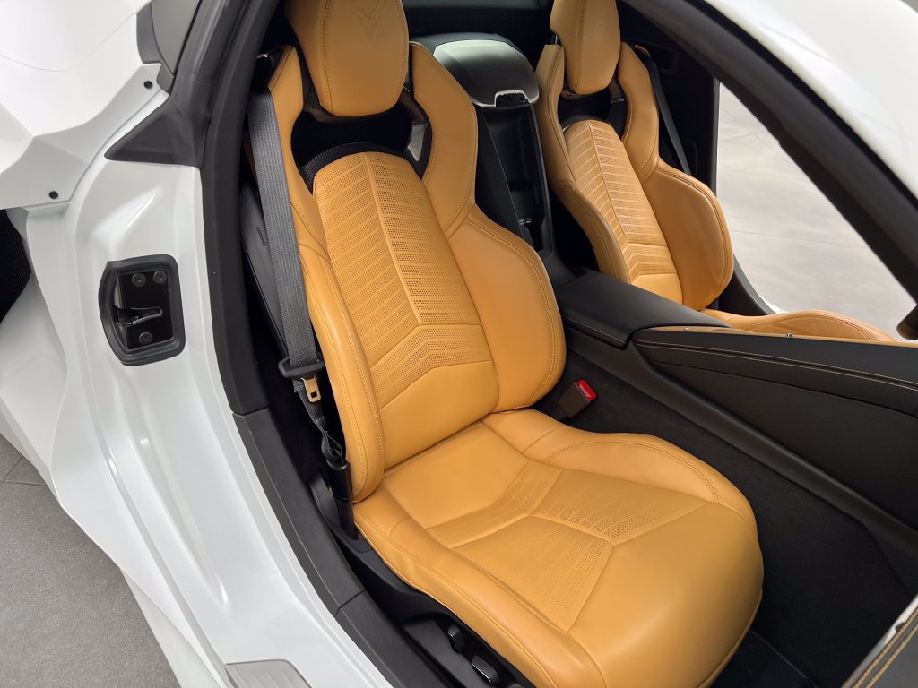 Used 2023 Chevrolet Corvette Stingray Preferred Conv w/ Z51 Performance Package RWD image 21
