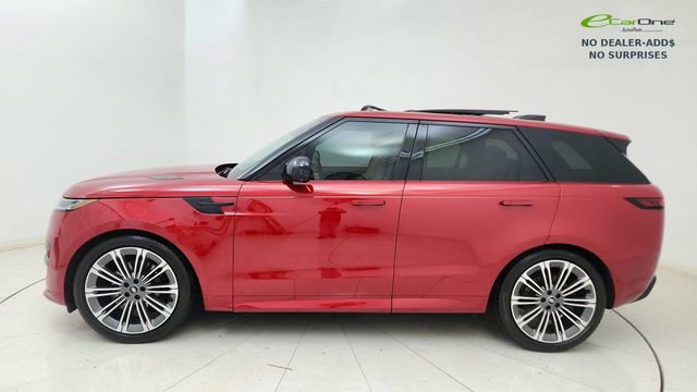 Used 2024 Land Rover Range Rover Sport Dynamic SE AWD/4WD image 3