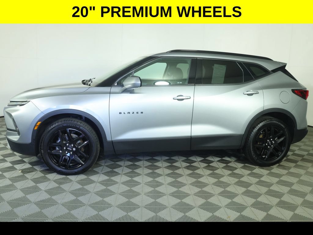 Used 2023 Chevrolet Blazer LT w/ Convenience Package AWD/4WD image 6