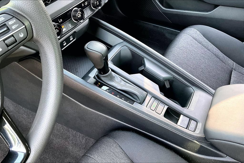 Used 2025 Honda Accord LX image 15