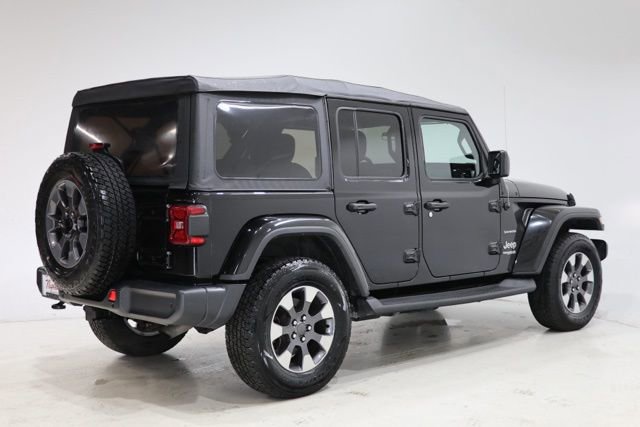 Used 2018 Jeep Wrangler Unlimited Sahara w/ Cold Weather Group image 8