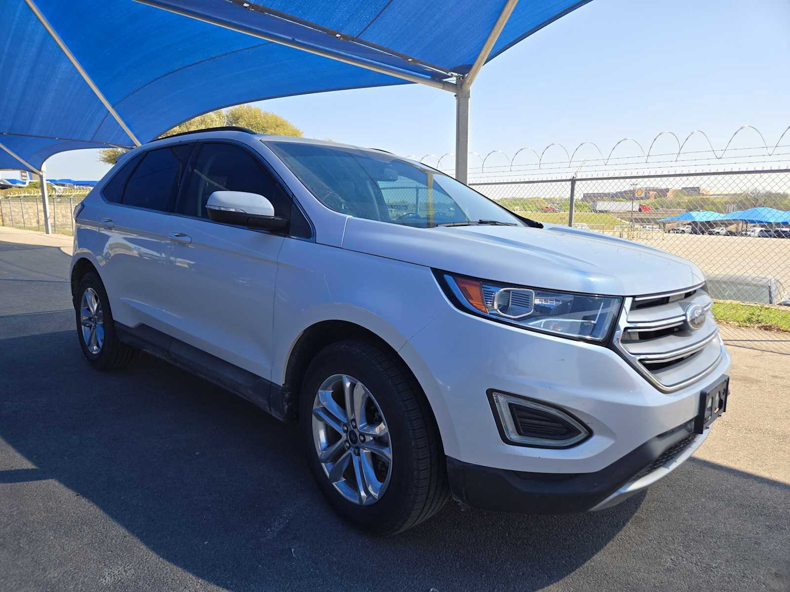 Used 2018 Ford Edge SEL w/ Equipment Group 201A image 2
