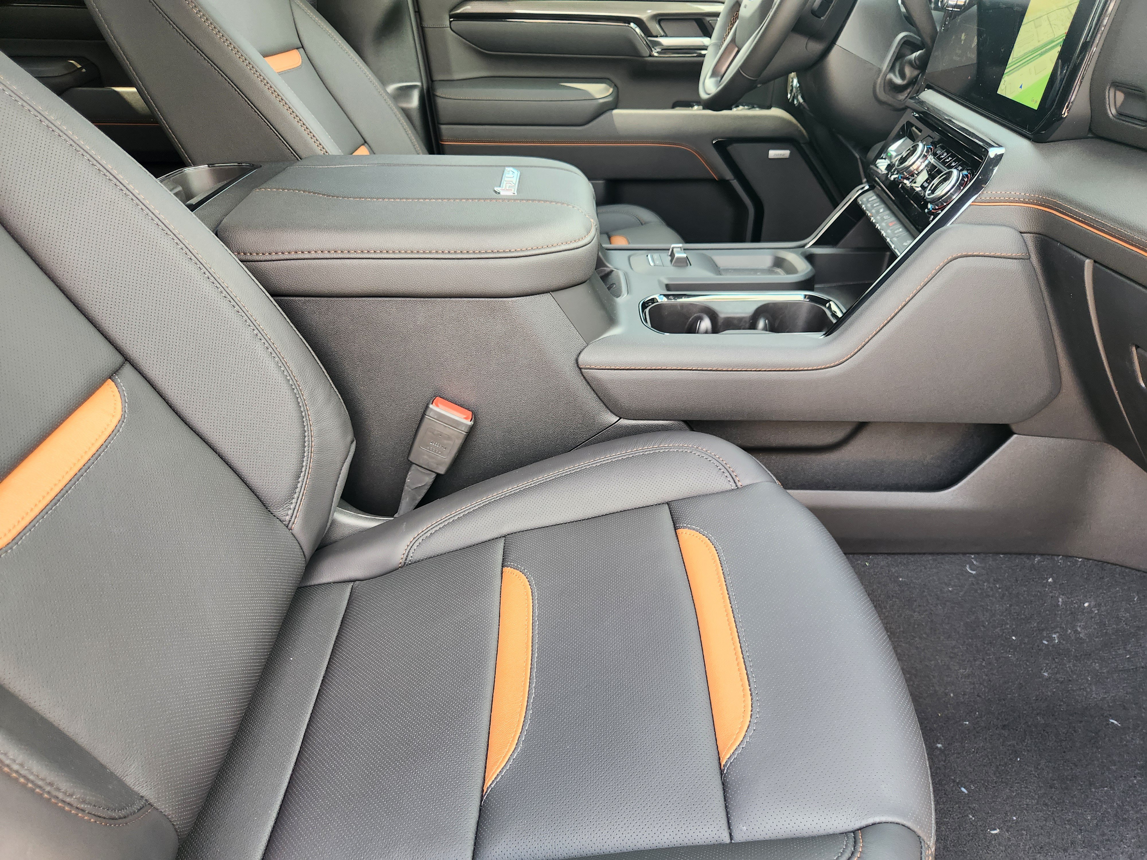 New 2026 GMC Sierra 2500 AT4 w/ AT4 Premium Plus Package AWD/4WD image 10