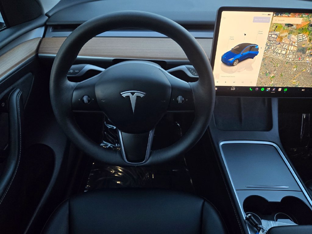 Used 2024 Tesla Model Y Long Range AWD/4WD image 13