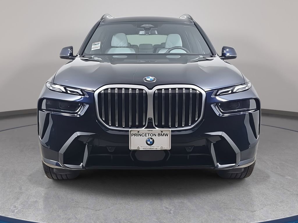 Certified 2024 BMW X7 xDrive40i w/ M Sport Package image 2