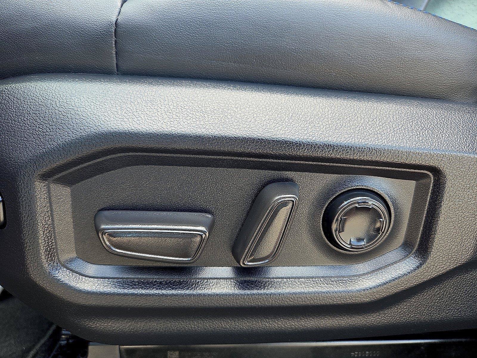 Used 2024 Toyota Sequoia Platinum AWD/4WD image 17