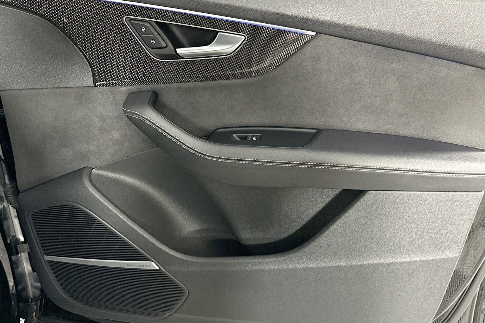 Used 2023 Audi SQ7 Prestige w/ Prestige Package image 24