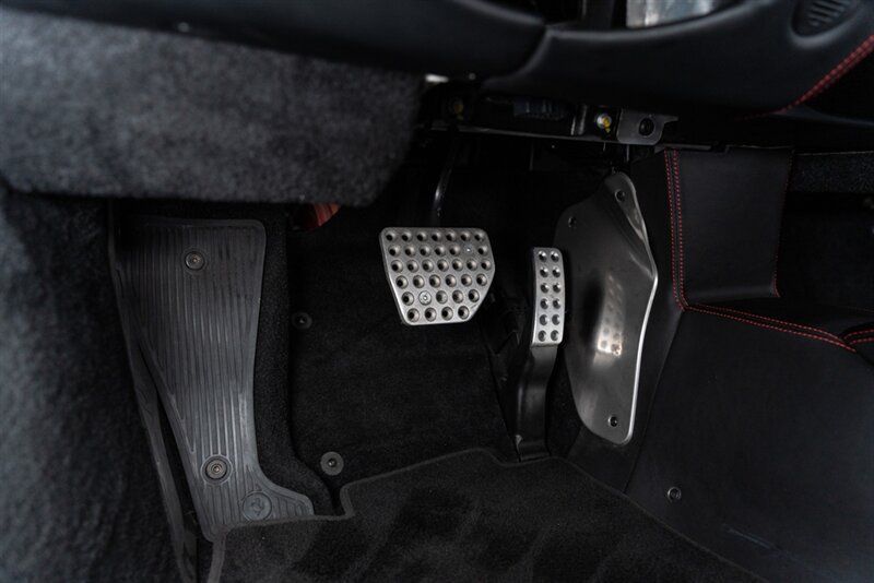 Used 2012 Ferrari 458 Spider RWD image 79
