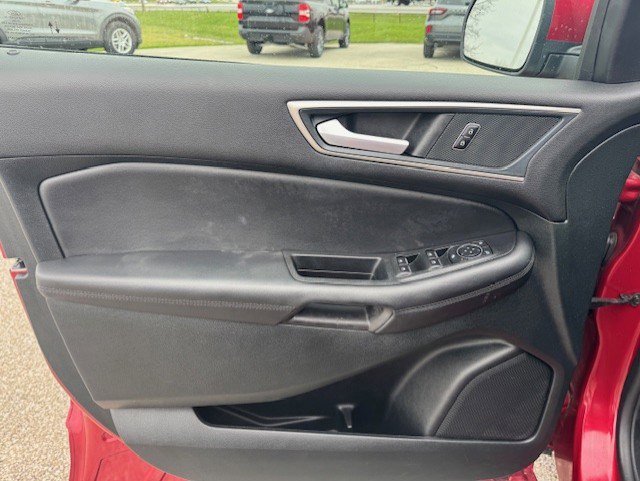 Used 2024 Ford Edge SEL w/ Convenience Package image 10