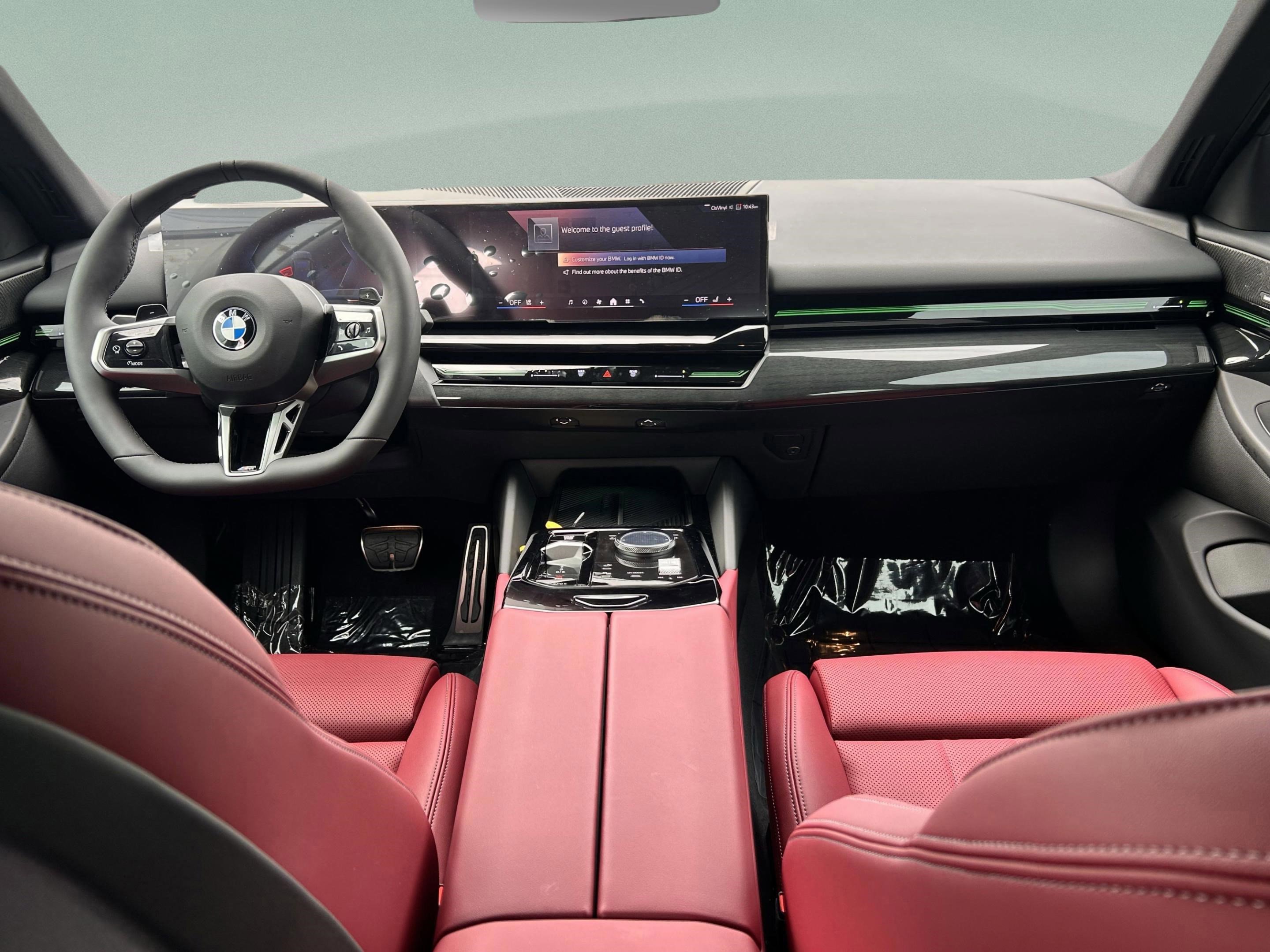 Used 2025 BMW 530i xDrive 530i xDrive w/ M Sport Package image 9